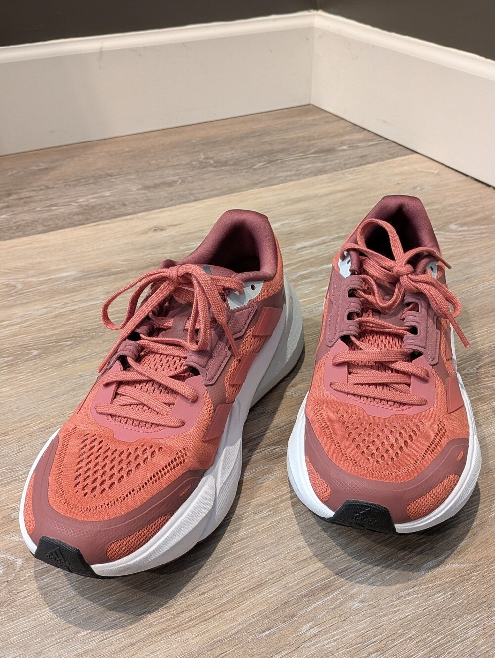 LIKE NEW Adidas Adistar 1 Size 9.5 Wonder Red (Deep Rose Pink)  Running Shoes